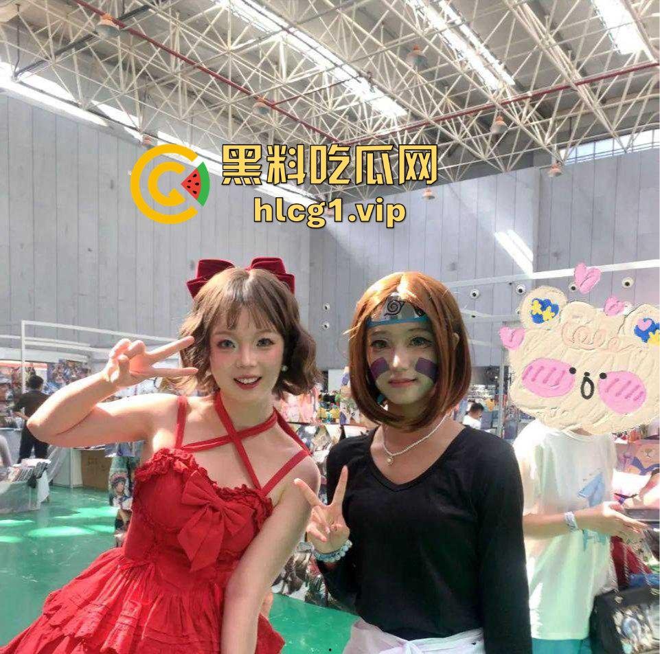 南京新娘出轨门震撼曝光！结婚前夜穿婚纱和前任深入交流，绿了新郎一片草原！  第2张