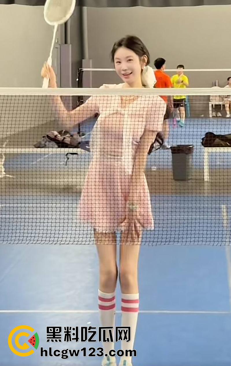 抖音服装界诈骗大神【Sun雅乔】,专坑无知小仙女,表面女神背地富人母狗,各种约炮群p淫荡至极! 第7张 抖音服装界诈骗大神【Sun雅乔】,专坑无知小仙女,表面女神背地富人母狗,各种约炮群p淫荡至极! 第7张