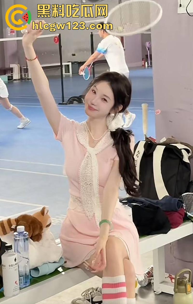 抖音服装界诈骗大神【Sun雅乔】,专坑无知小仙女,表面女神背地富人母狗,各种约炮群p淫荡至极! 第8张 抖音服装界诈骗大神【Sun雅乔】,专坑无知小仙女,表面女神背地富人母狗,各种约炮群p淫荡至极! 第8张