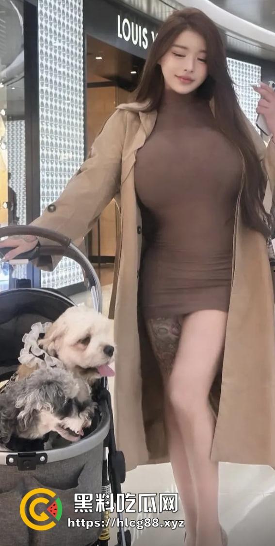 上海纹身骚婊『希希』逼烂野鸡，有钱操随便草，被大哥灌醉玩完扔街边，勾人来捡回去双飞肏！  第5张