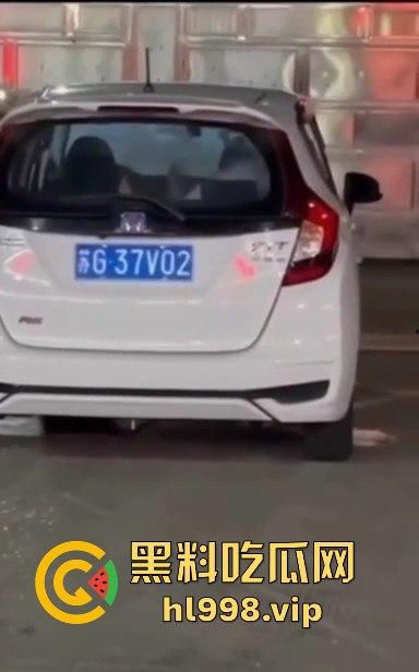 瓜友爆料现场抓包车震！用力猛干，绝对不是夫妻，吓得我站起来猛蹬！  第7张