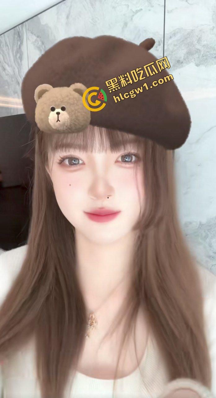 抖音时尚女博主大网红『汤圆超可爱呀』富家小姐也会有欲望 女上位全裸榨精 独家曝光！  第3张