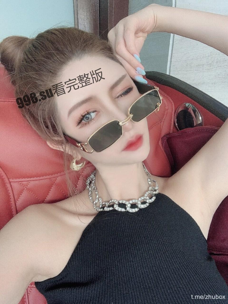 万人求的华人女神 Fiona_o 阳具插穴付费资源  第4张