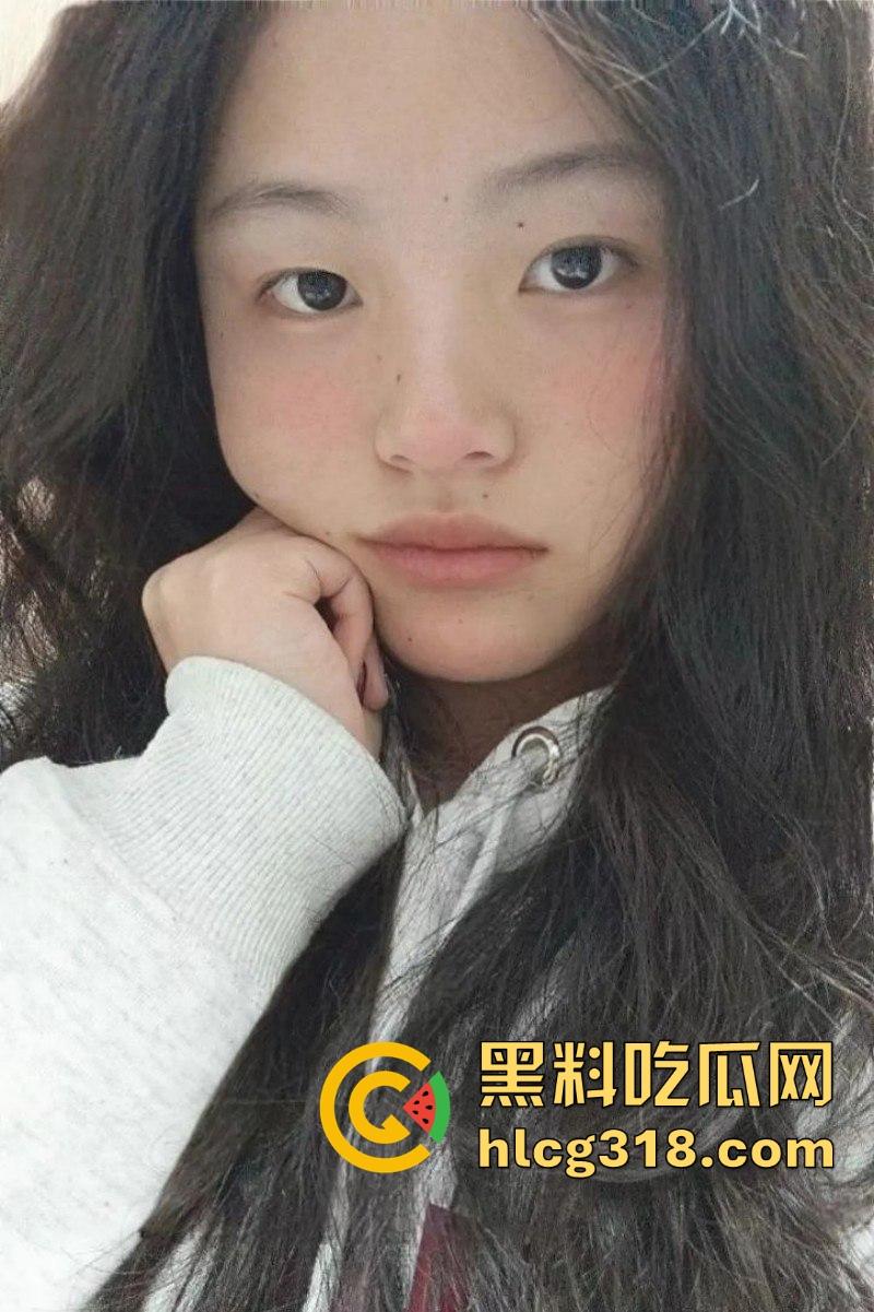 广东城建职业技术学院【李思洁】高颜值巨乳反差婊 粉乳嫩穴曲线火辣，肥臀美乳性瘾极强。  第2张