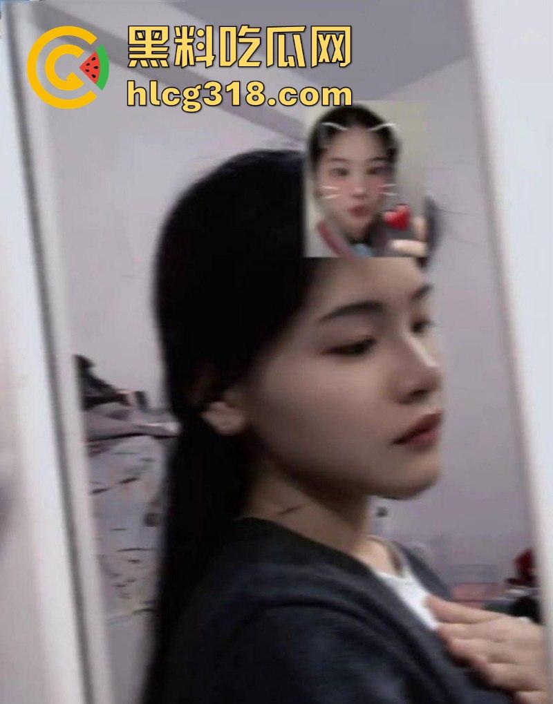 广东城建职业技术学院【李思洁】高颜值巨乳反差婊 粉乳嫩穴曲线火辣，肥臀美乳性瘾极强。  第3张