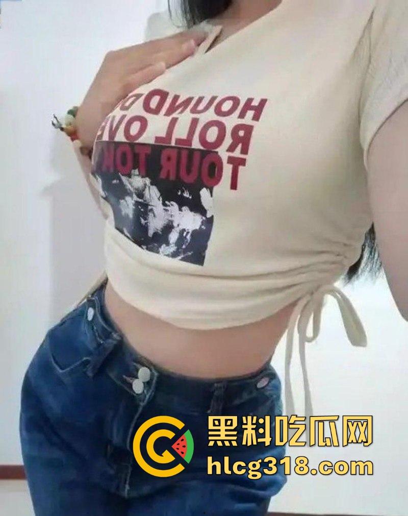 广东城建职业技术学院【李思洁】高颜值巨乳反差婊 粉乳嫩穴曲线火辣，肥臀美乳性瘾极强。  第4张