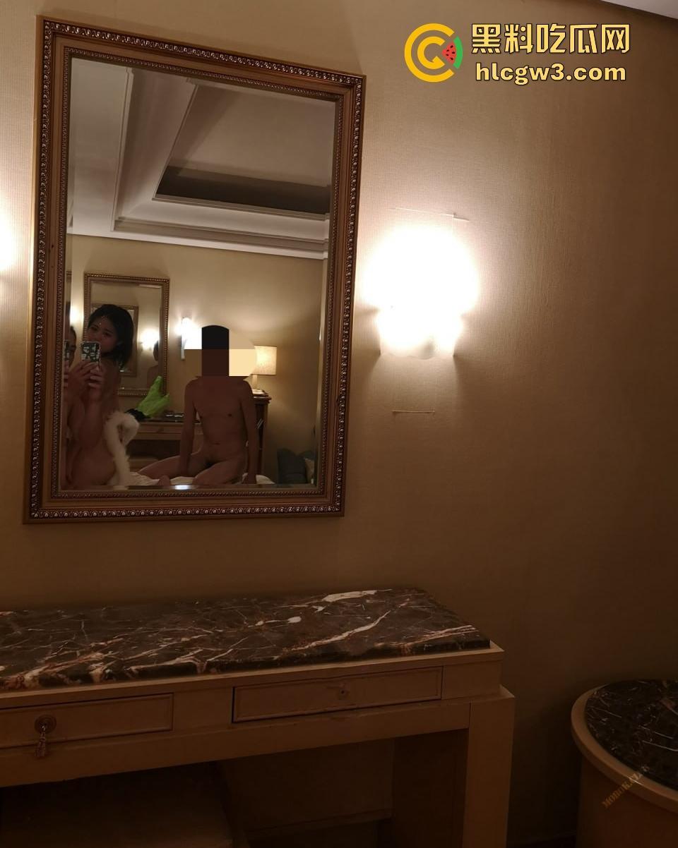 极品人妻被绿帽老公亲手送进4P战场视频流出 四大猛男轮操爆浆前后夹击爆操呻吟，呻吟声撩到耳朵发烫！  第10张