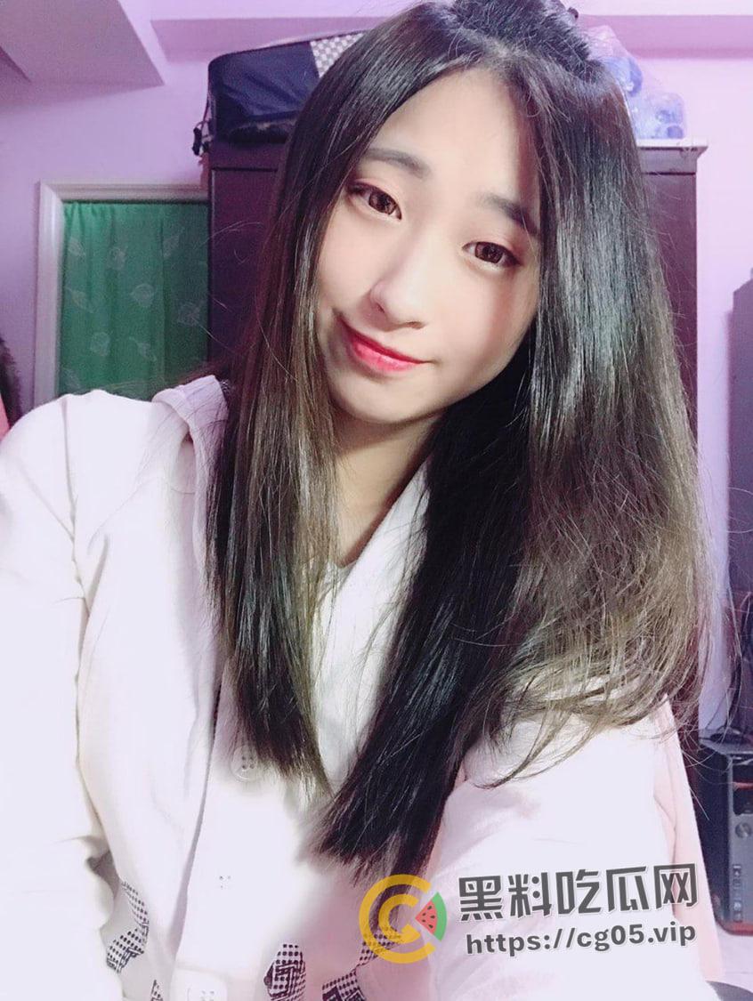 沈阳幼师 昵称【小熊爱吃棒棒糖】自述劈腿男友 约炮男友好兄弟 没事就在网上裸聊自慰给别人看  第2张