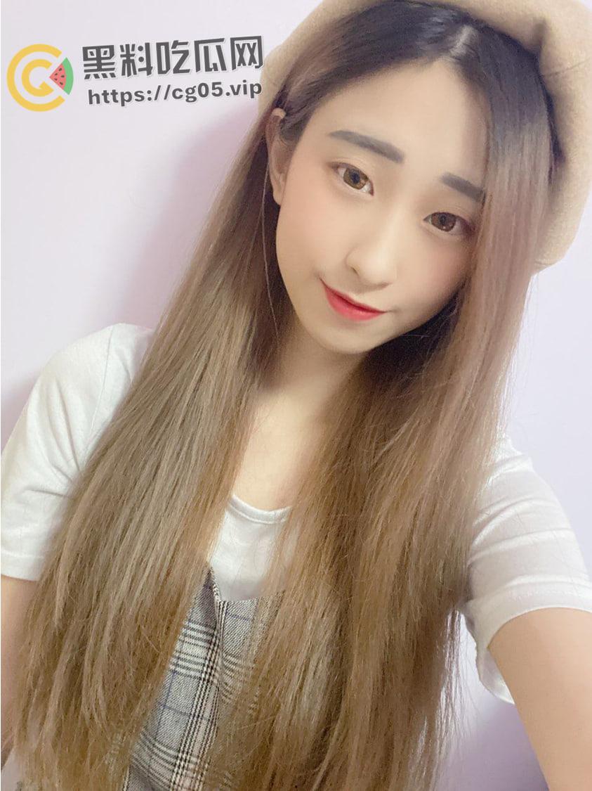 沈阳幼师 昵称【小熊爱吃棒棒糖】自述劈腿男友 约炮男友好兄弟 没事就在网上裸聊自慰给别人看  第3张