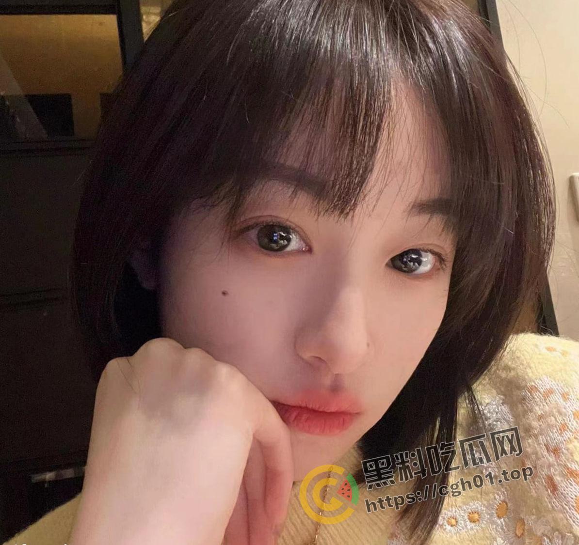 上海富家乖乖女与男友旅拍做爱合集  性欲机器一样的小母狗 铁肾也要遭不住 第4张