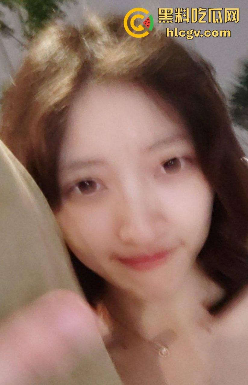 海归杭州情侣全套流出！【宋如依】表面清纯实则骚，连拍照都少不了被爆插的肥臀！  第7张