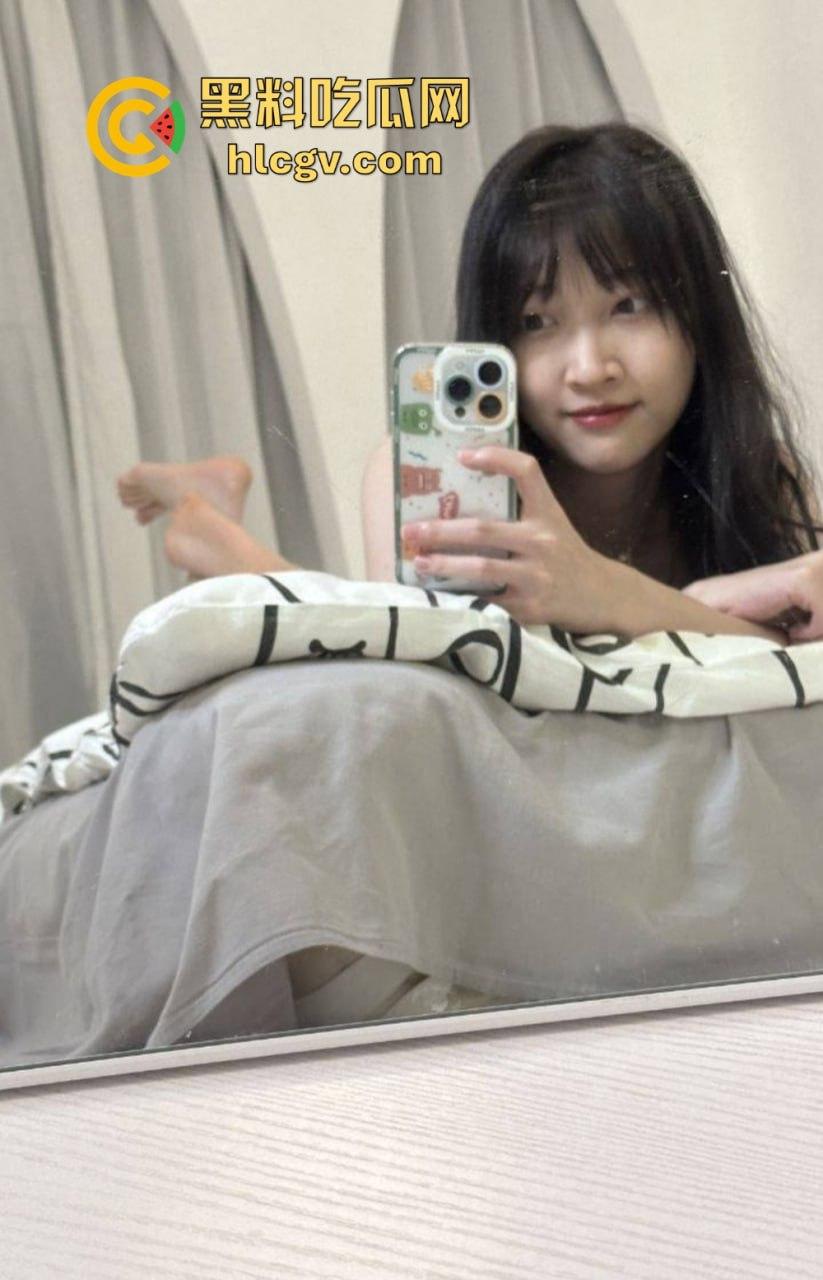 海归杭州情侣全套流出！【宋如依】表面清纯实则骚，连拍照都少不了被爆插的肥臀！  第8张