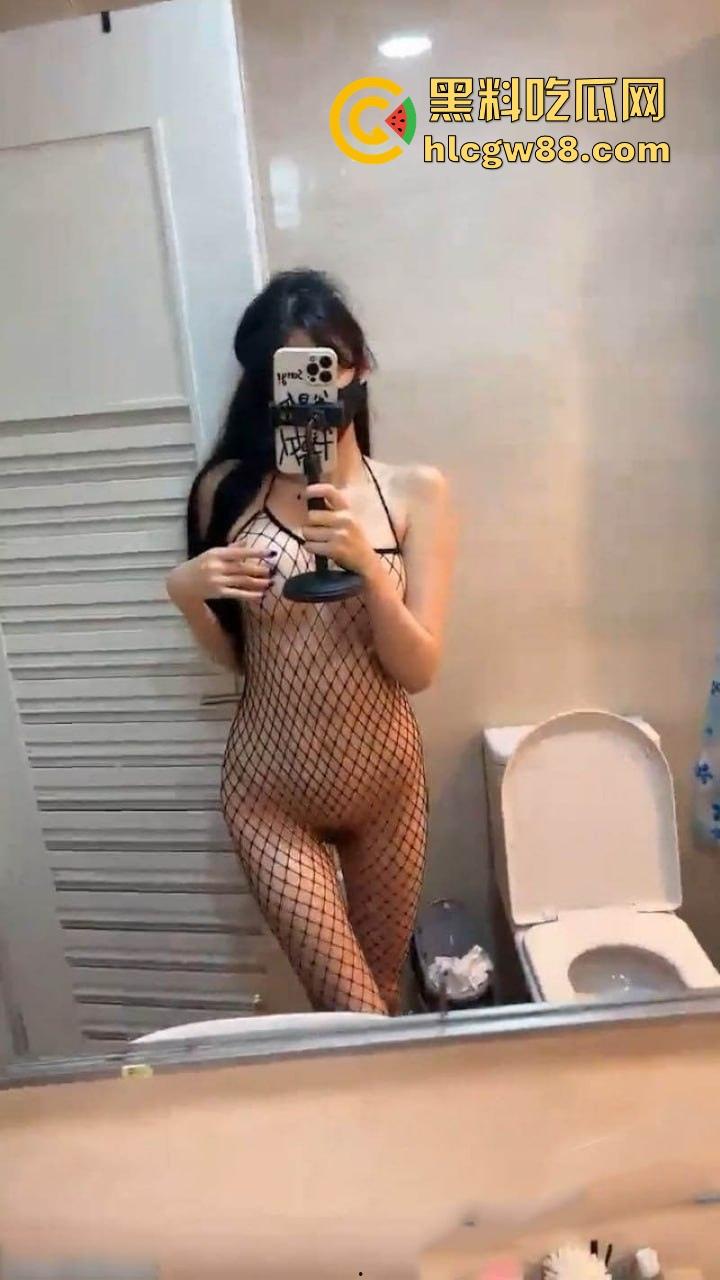 38w粉抖音女神【暖儿】渔网装裹长腿，擦边玩成艺术，抖音封号急坏了，不让露逼咋钓凯子！  第7张