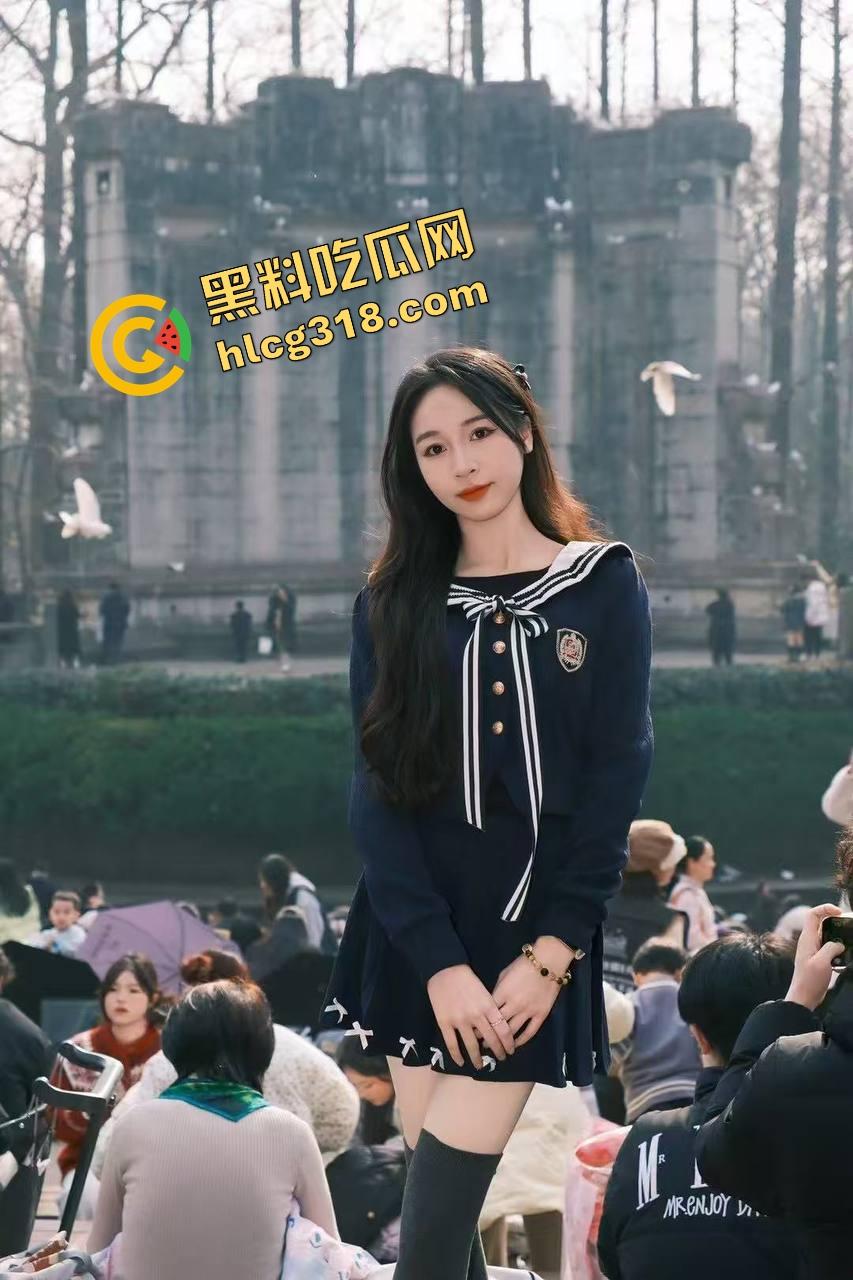 开房花活多全裸取闪送，骚女掀被露奶玩心跳，快递小哥见码如见鬼，头都不敢抬一脸写着社会险恶！  第2张