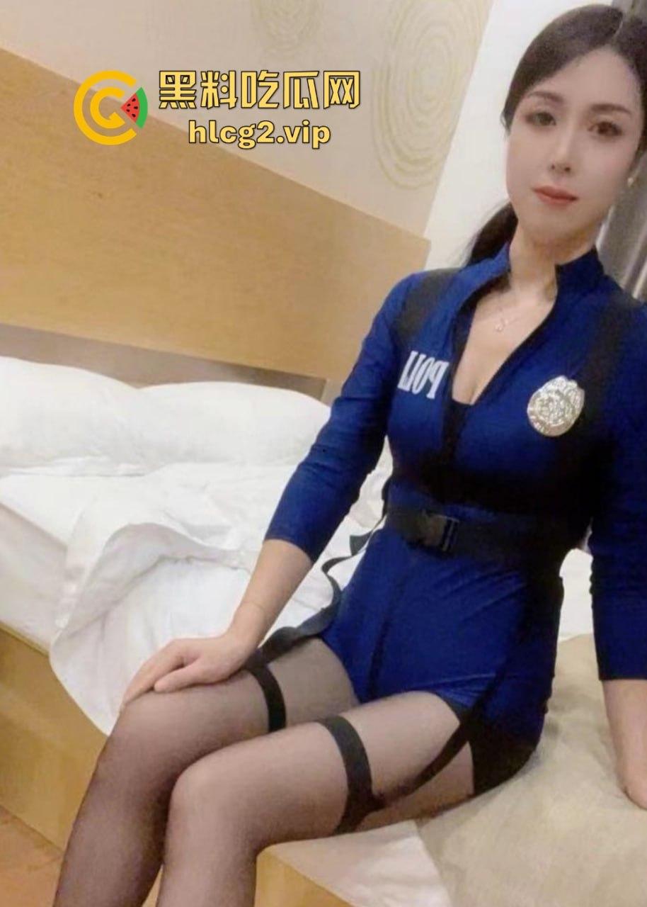 40岁也不服老！快手丝丝翘臀诱惑骚人妻身材太顶了，大哥无套狂操！  第7张