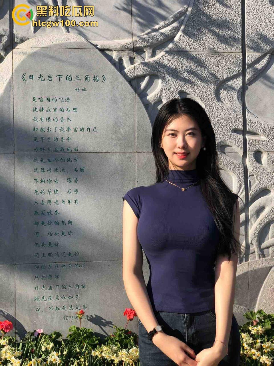 西安极品人妻【吴若曦】绿帽癖老公求单男3P，翘臀人妻百人斩目标，老婆被日老公撸到爽，骚到丧心病狂！  第5张