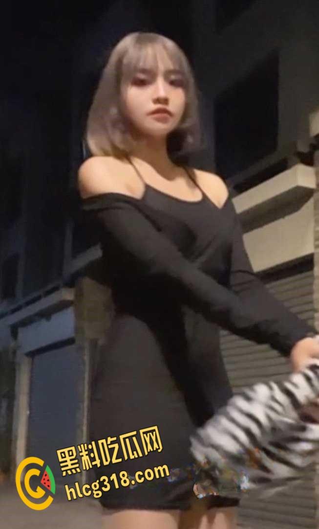 火辣短发台妹反差婊！露脸自慰私拍，嫩乳粉穴一线天撩爆全网！  第2张