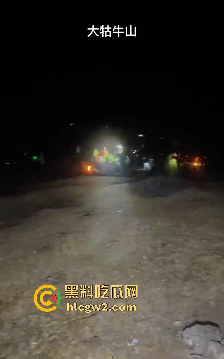 青春无售价却纵火韶山！无知大学生云南东川大牯牛山放火毁二级保护植物 杜鹃花全军覆没！  第11张