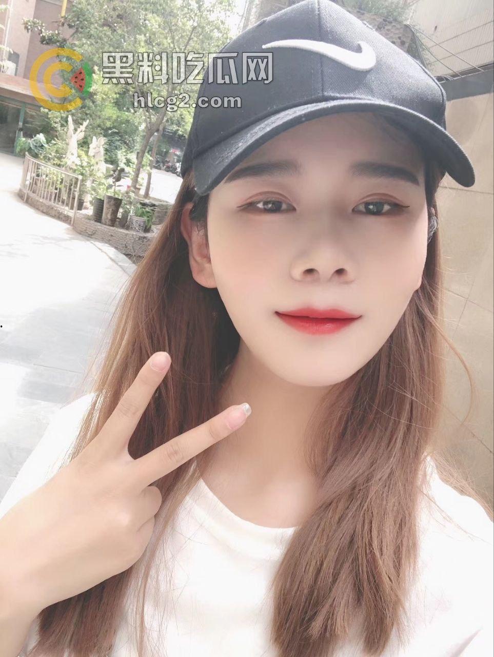 瓜友投稿：西安巨乳女友馒头穴，小马达臀部爆操视频流出，真的骚到极点！  第2张