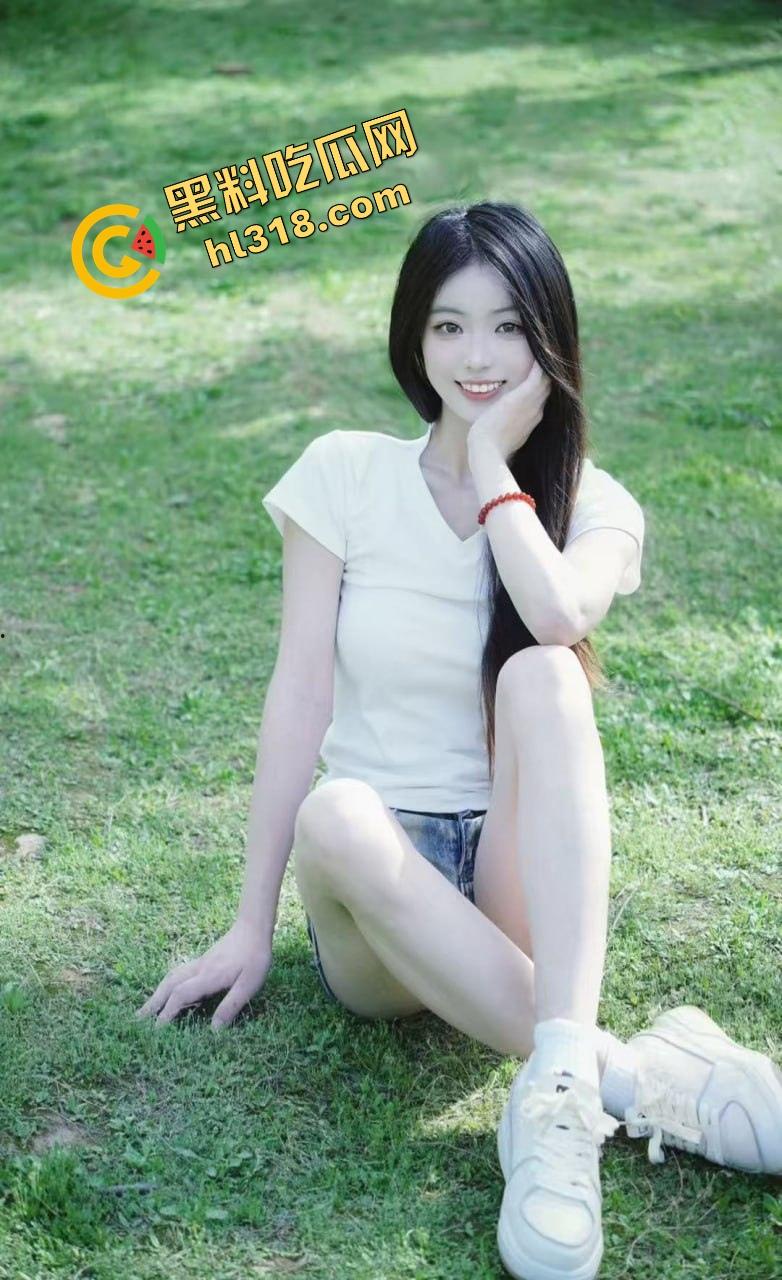 酒店惊现自挂门框肉便器,门上吊着要鸡巴求操,骚货还还开门楼道跳蛋自慰,对着监控玩逼叫到天亮! 第1张 酒店惊现自挂门框肉便器,门上吊着要鸡巴求操,骚货还还开门楼道跳蛋自慰,对着监控玩逼叫到天亮! 第1张