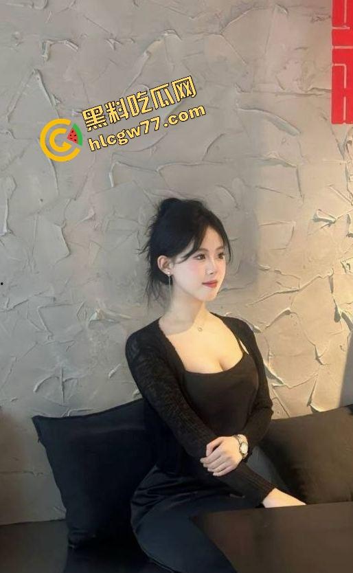 南京航天航空大学材料学院母狗『李晴雯』吃着男友的供养背地里偷鸡，分手后反手举报，北航兄弟快睁眼！  第1张