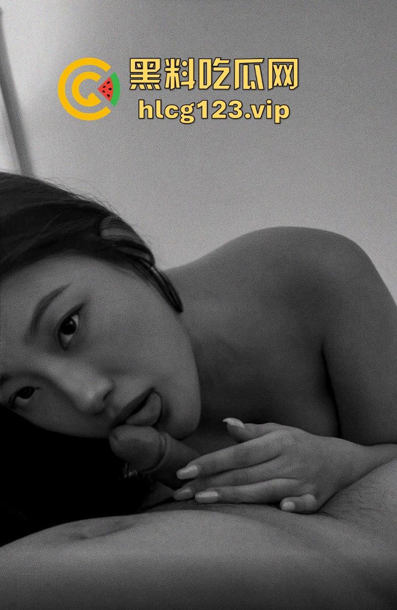 『李菲菲』床上风骚演绎!山东财经大学留学生的性爱视频泄密,吃鸡喷水让人看直了眼 第2张 『李菲菲』床上风骚演绎!山东财经大学留学生的性爱视频泄密,吃鸡喷水让人看直了眼 第2张