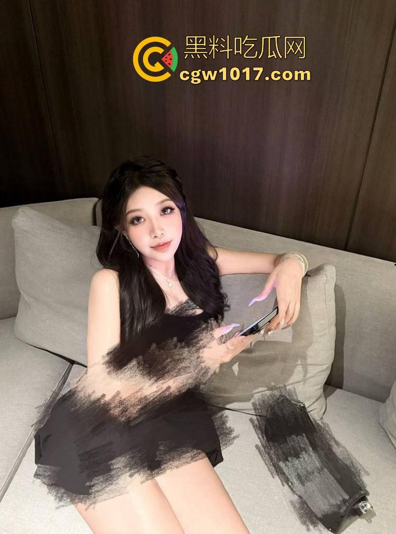 淫荡嫂子黑丝情趣诱惑,无套爆操,淫语充满了整个房间,口爆吞精反差拉满! 第3张 淫荡嫂子黑丝情趣诱惑,无套爆操,淫语充满了整个房间,口爆吞精反差拉满! 第3张