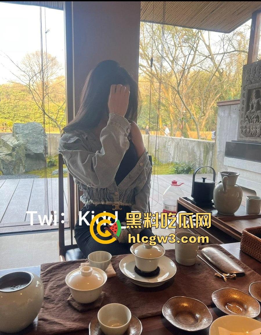 小红书约啪大神『LoKj527』疯狂采花记！大学生白领无一幸免，全程高能花式肏玩，简直是床技天花板！  第9张