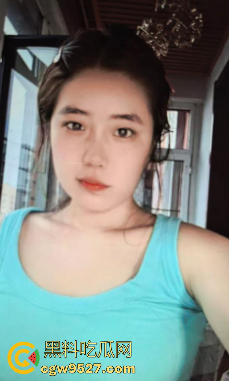 鞍山师范学院校花【刘雅慧】，高颜值巨乳尤物，白天女神晚上母狗，沦为富二代玩物，激情调教口交喷射！  第5张