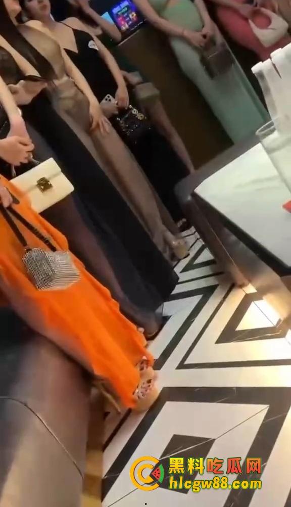 东南亚不止电信诈骗,红磨坊选秀胸真假全报,诚信操遍天道酬勤,国内医美骗婊远看D近摸坚如磐石! 第9张 东南亚不止电信诈骗,红磨坊选秀胸真假全报,诚信操遍天道酬勤,国内医美骗婊远看D近摸坚如磐石! 第9张