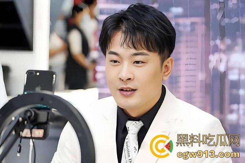 顶流男网红【辛巴】再陷风波！因嫖娼被杭州警方带走，出来之后就立马跑路去了香港，嫖娼视频流出！  第11张