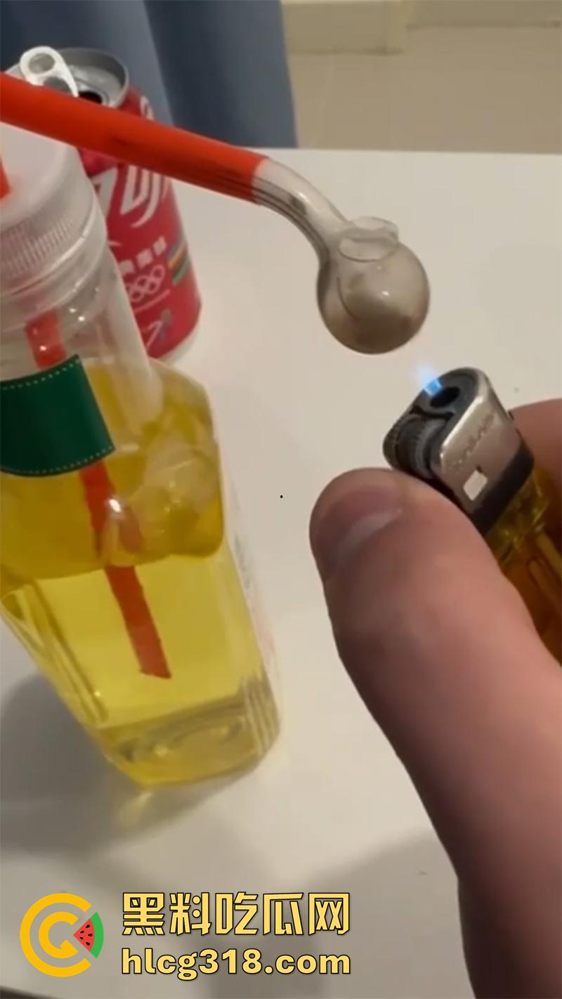 东南亚吸毒男模，无套和客人出台，双飞吸毒玩嗨杀死女友，还将女友闺蜜强奸砍头分尸，太变态了！  第6张