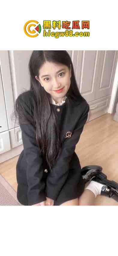 不懂就问，舍友开门就操女友，是憋疯了不管不顾，还是故意让我旁观刺激他们的变态癖好？  第2张