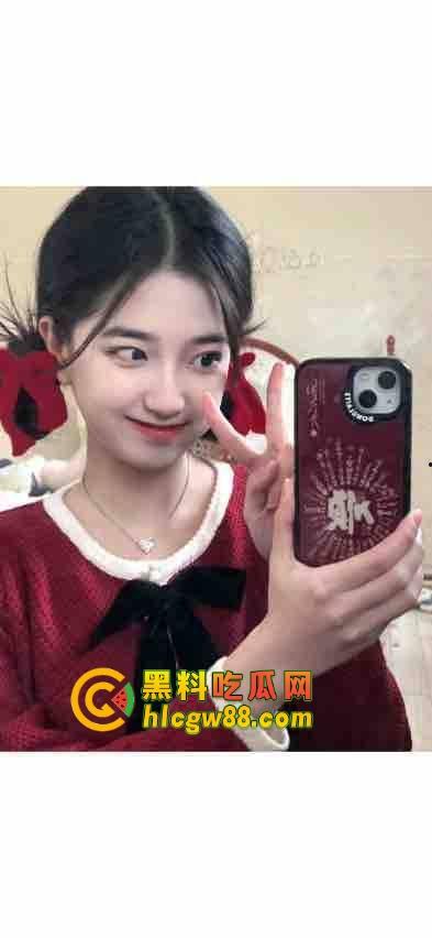 不懂就问，舍友开门就操女友，是憋疯了不管不顾，还是故意让我旁观刺激他们的变态癖好？  第3张