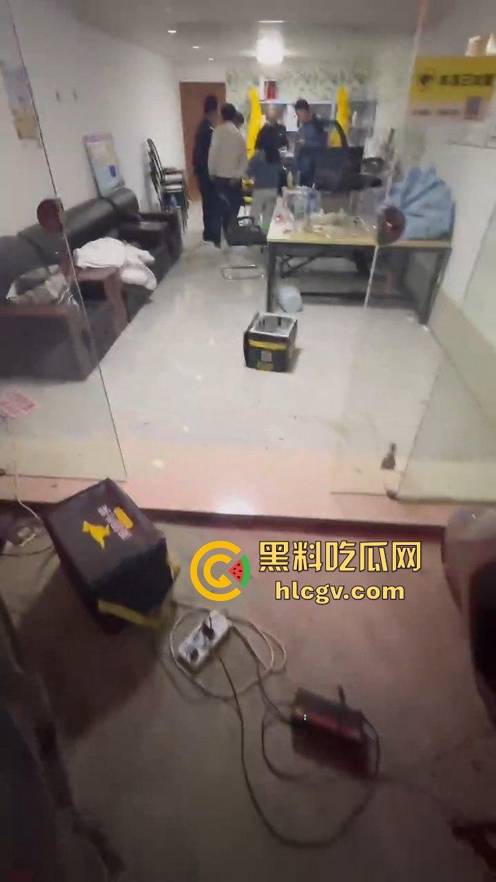 外卖小哥送错单,小仙女顾客怒喷对方,结果两人火花四溅直接开骂 第5张 外卖小哥送错单,小仙女顾客怒喷对方,结果两人火花四溅直接开骂 第5张