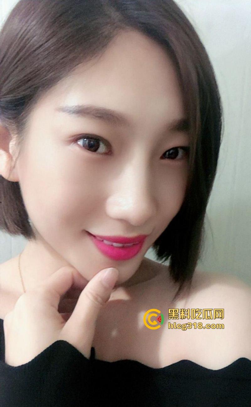 黑龙江熟女人妻【李简雅】因老公长期出差饥渴难耐，出轨偷吃被其发现，绿帽老公怒曝私拍泄愤！  第1张