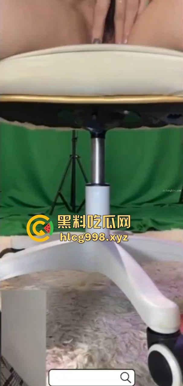 『燃舞蹈雅菲』直播抠逼画面泄露！金主大哥视频指挥，双视角玩得飞起，直播间粉丝被耍了！  第6张