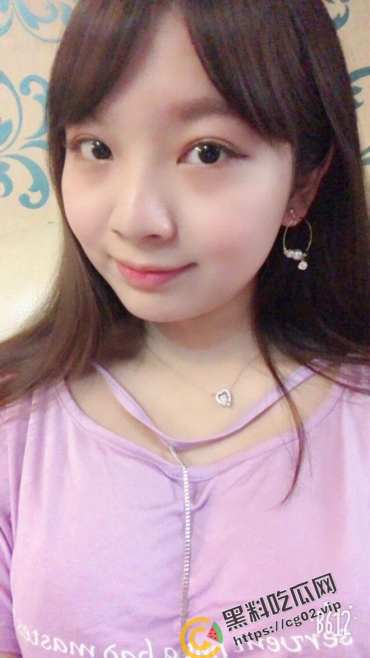 台湾反差婊幼师 蒋雯 巨乳童颜 邻居小妹的既视感 乖巧可人 阴毛越多性欲贼强 惨遭男友投稿曝光  第3张