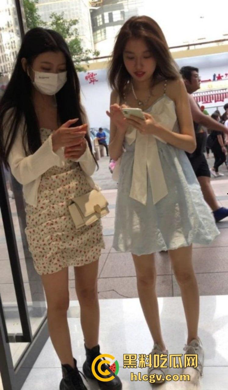 高质量抄底合集 视奸各种妹子裙下风光 美鲍逼缝尽显骚货之姿  第2张