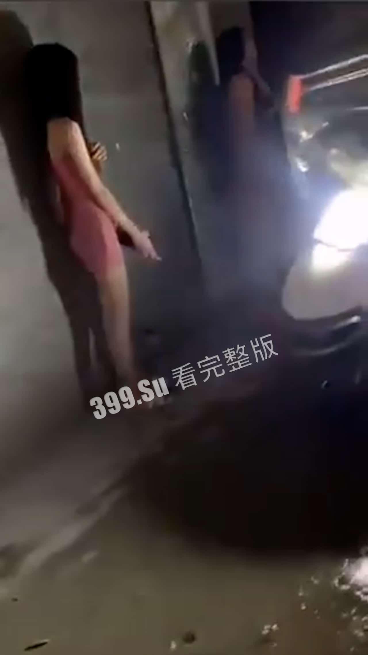 扫街 爱你孤身走暗巷，爱你不贵的模样。戰嗎？戰啊！  第6张