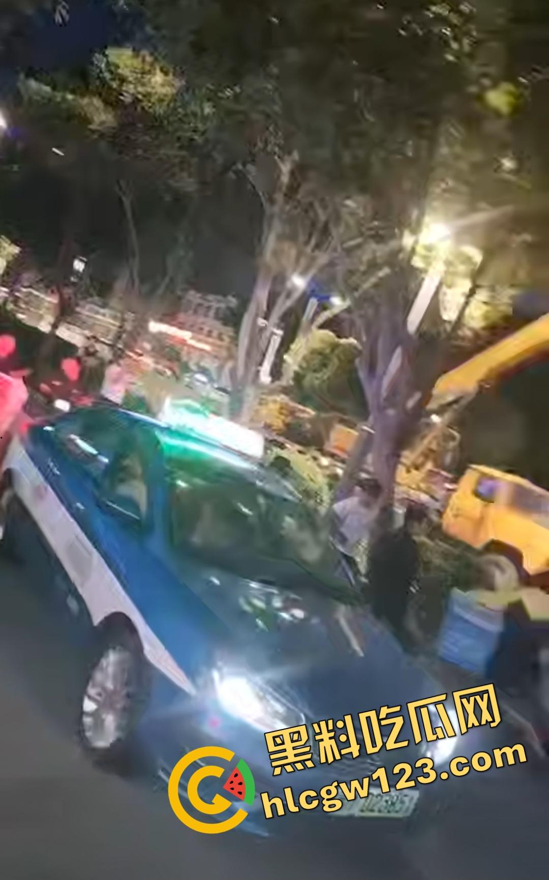 山西运城大哥刚嫖完娼就车祸？大哥刚灌完洗浴妹子出门，立马醉驾奥迪A6猛撞垃圾车！  第3张