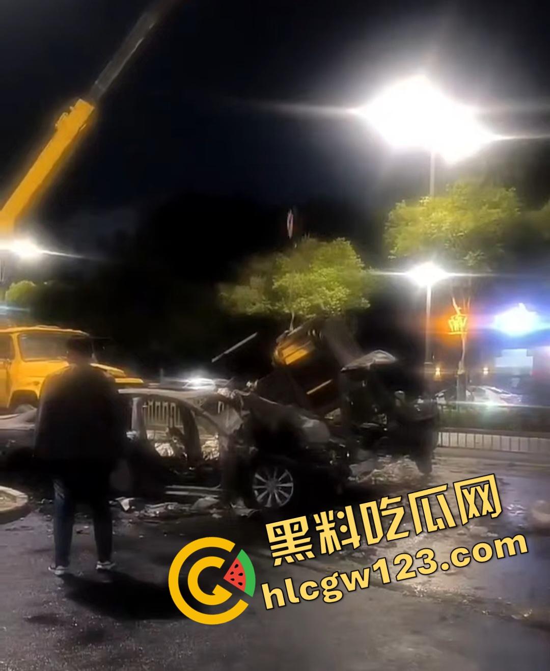 山西运城大哥刚嫖完娼就车祸？大哥刚灌完洗浴妹子出门，立马醉驾奥迪A6猛撞垃圾车！  第5张