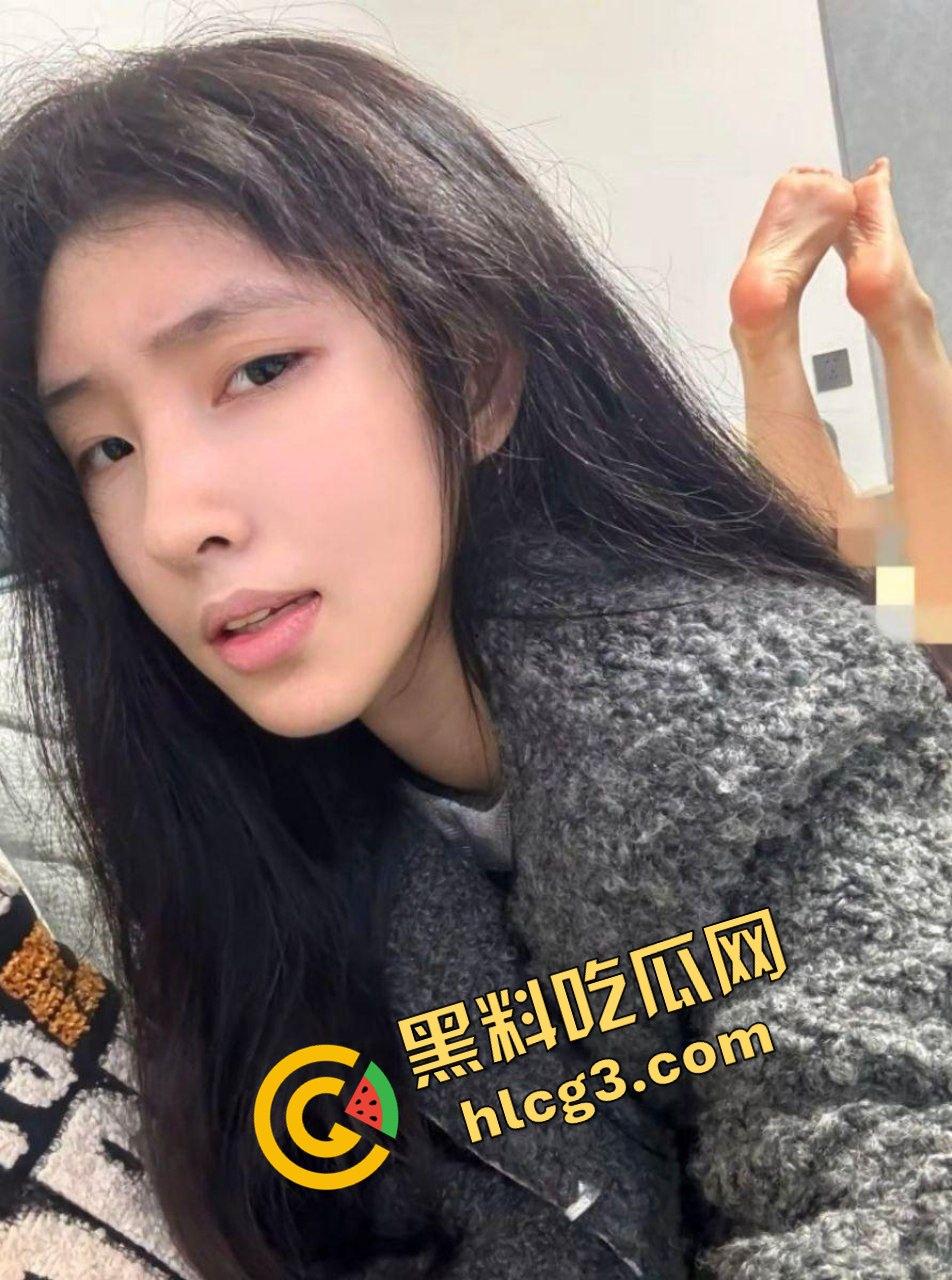 抖音12万粉仙女反差大曝光！校花级网红『张人o』自曝自慰,口交自拍超长视频震撼泄密！  第3张