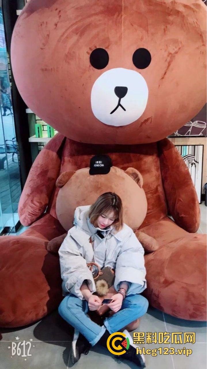 台州反差妹恋爱期间偷吃不够爽！酒店开房约炮露脸口交，身材苗条，全高清怼脸爽到爆！  第3张