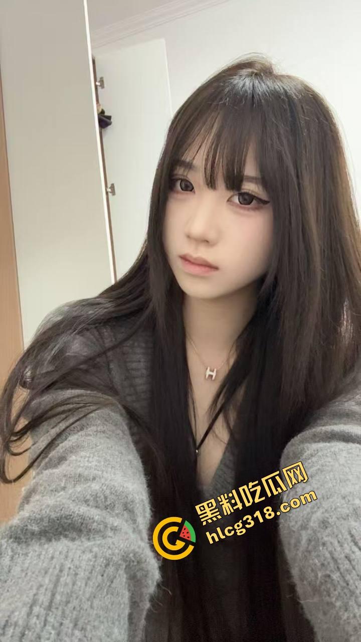 哺乳期骚娘们干起来才叫带劲，奶子又大又软，边插边薅奶头奶水猛喷，操完还得吸两口真他妈解渴！  第7张