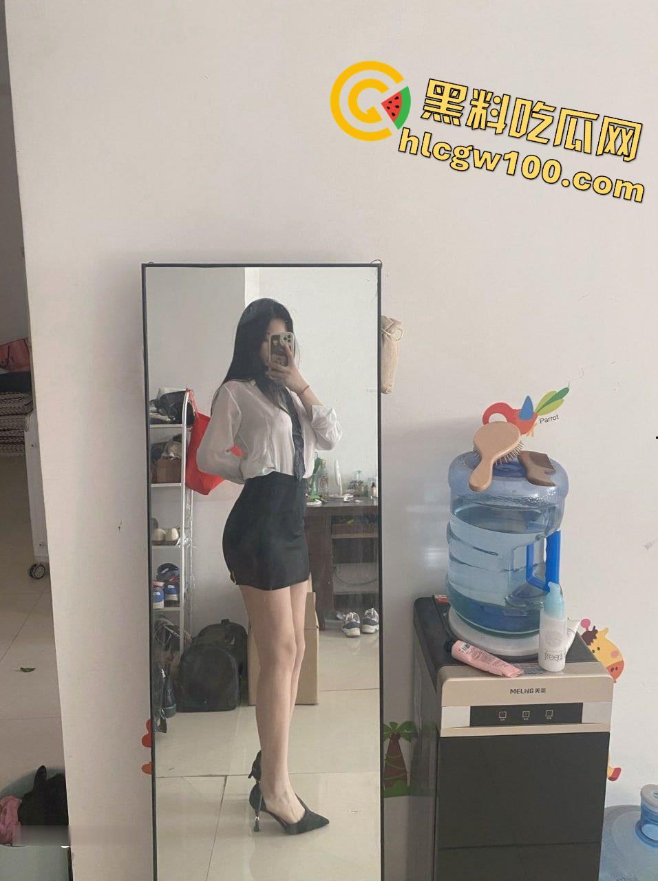 福建师范大学05反差母狗【李艳茹】，深爱制服喜欢被虐，阳具自慰淫水直留  第2张