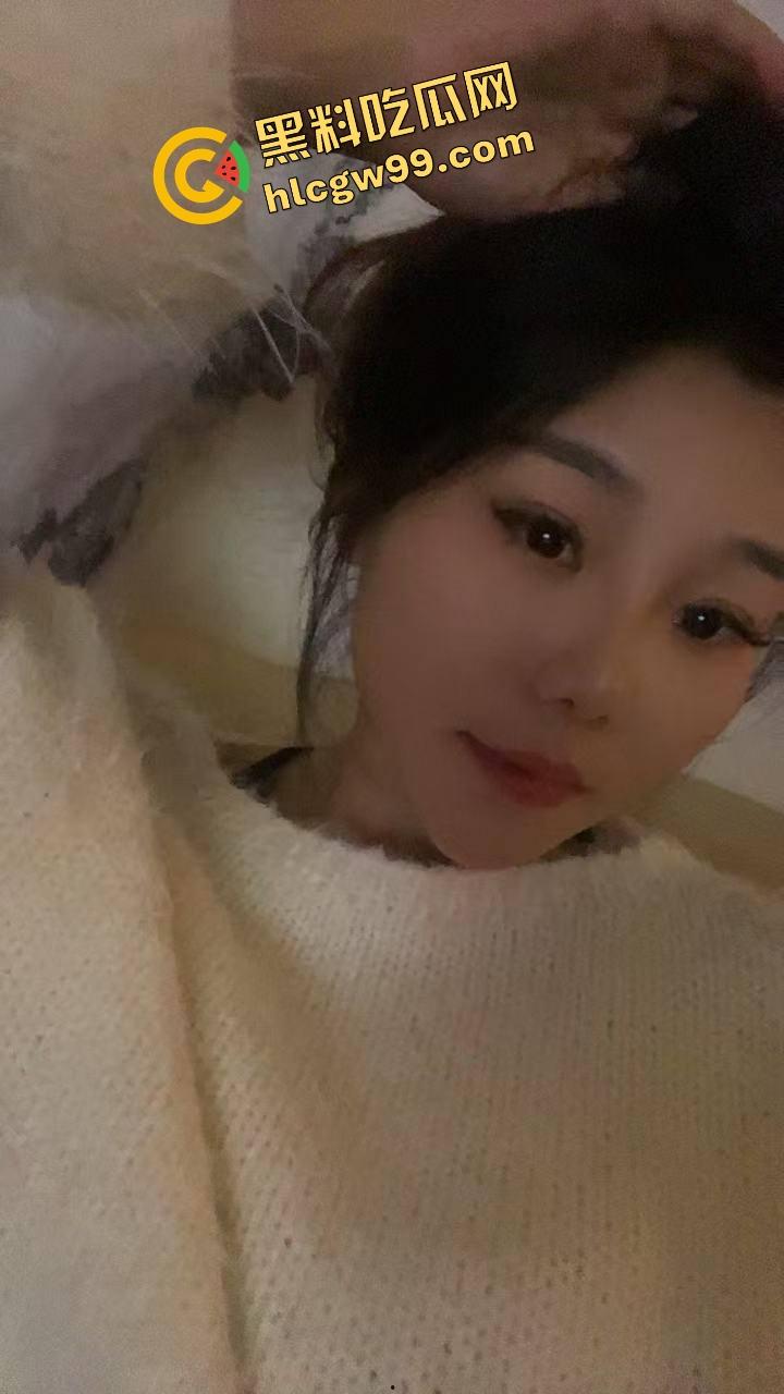 福州黄金甲夜总会卖淫女【郑燕】KTV工作完回乡报恩，约炮乡村大哥多体位爆干骚逼！  第5张