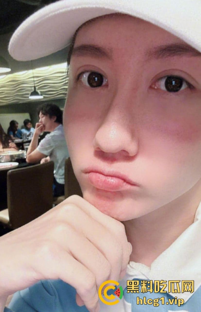 网红蛇精男刘梓晨热搜酒店激情视频曝光，与美女比拼叫床，塌房事件真相大白！  第7张