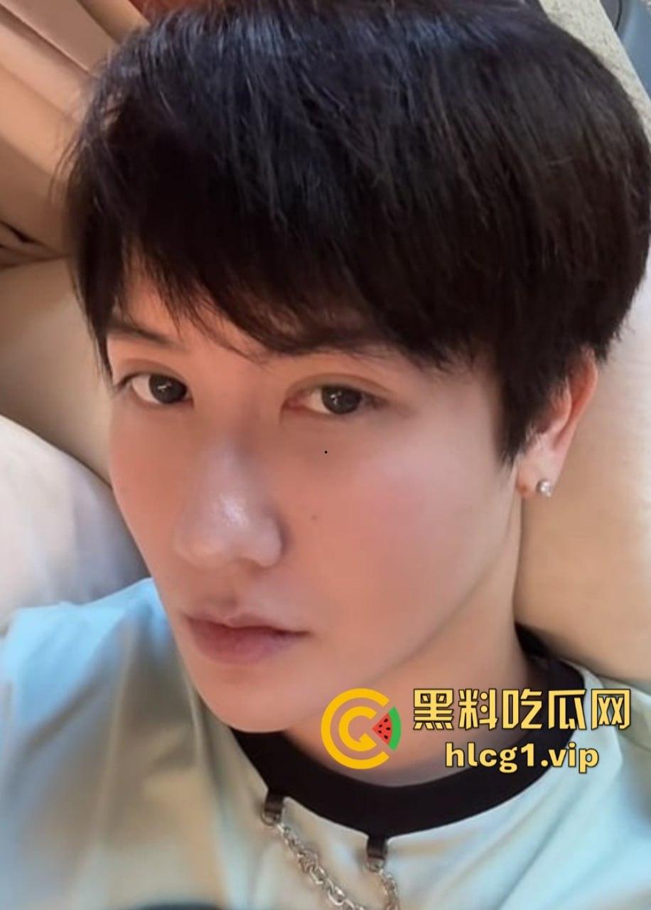 网红蛇精男刘梓晨热搜酒店激情视频曝光，与美女比拼叫床，塌房事件真相大白！  第10张