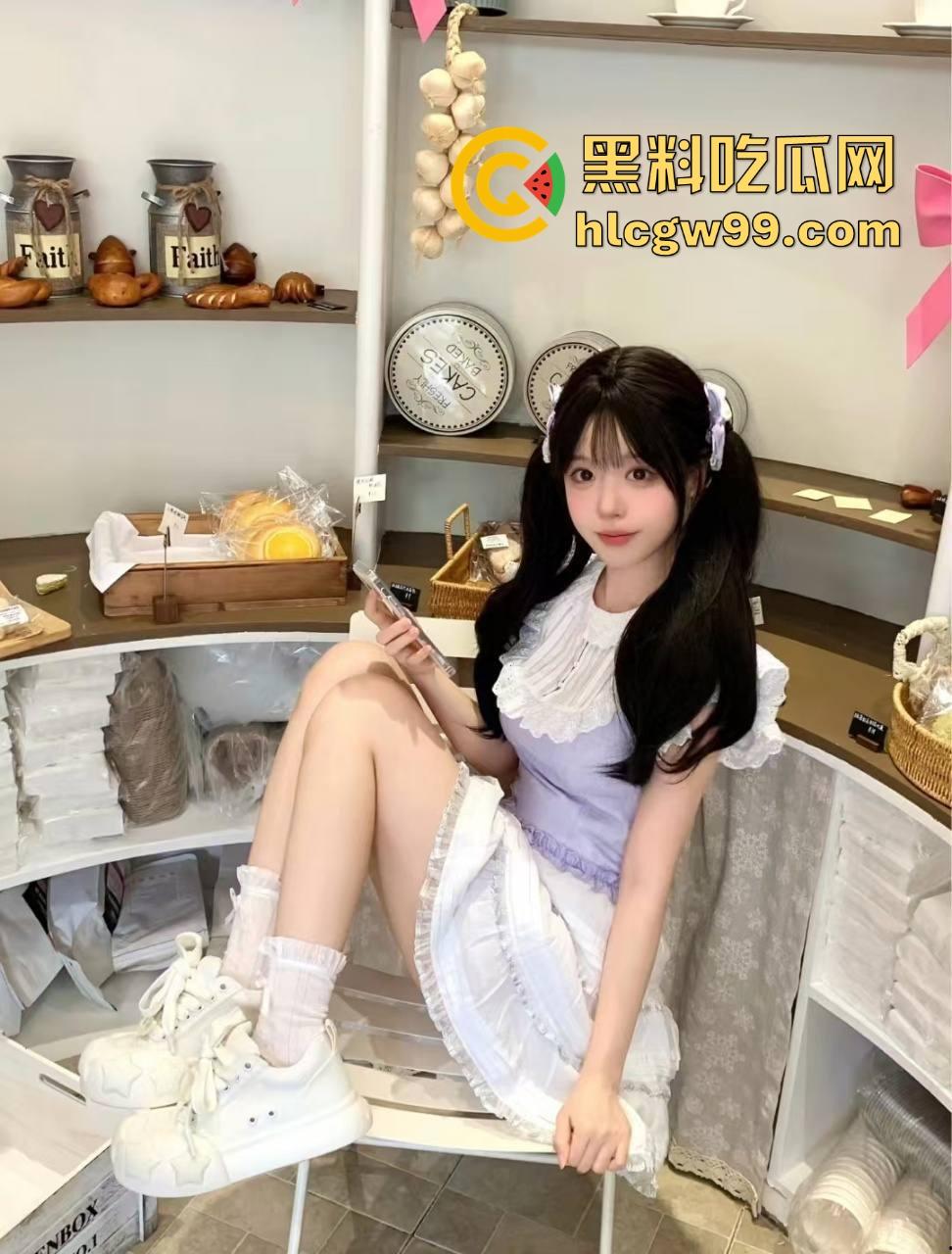 大学生寒假异地久别重逢，见面就开干，满房都是爱液和喘息，从床干到地，抱着不撒手猛猛干久别胜新婚！  第6张